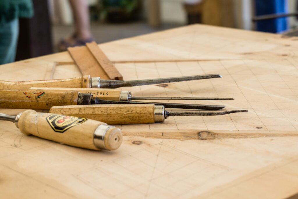 some wood carving knives